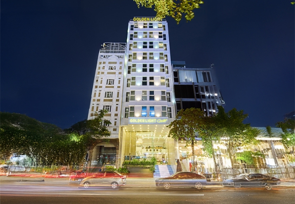  Golden Light Hotel