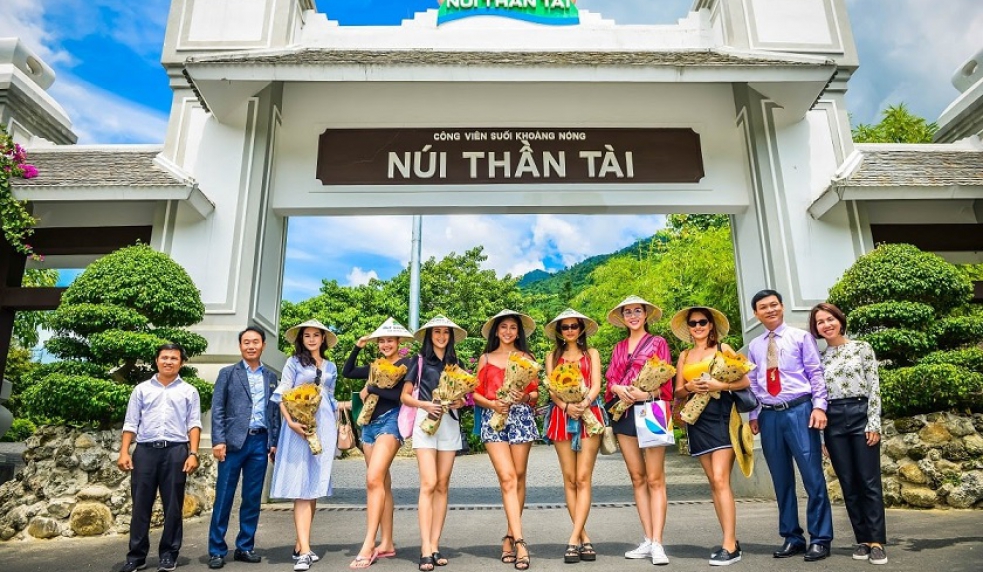 Daily Tour - Núi Thần Tài