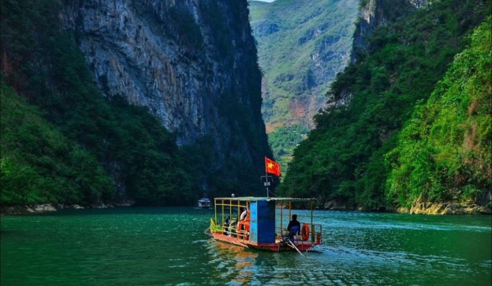 Khám phá hành trình Hà Nội - Hà Giang - Cột cờ Lũng Cú - Sông Nho Quế 2N3Đ