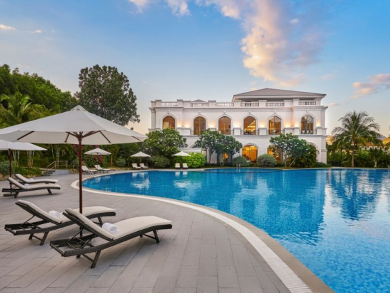 Đặt phòng khách sạn, Resort